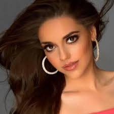 Mackenzie Starnes's Instagram, Twitter & Facebook