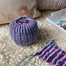 Acrilan 3 hebras la pantera rosa | it is a yarn composed of 3 unwound strands, each one 2/30 gauge. Ravelry Fingering Yarn Cozy Pattern By Melina Brell