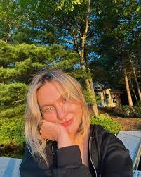 Courtney Barron's Instagram, Twitter & Facebook