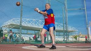 Si el martillo no cae en el terreno dentro de un arco de 90º el lanzamiento no es válido. El Sevillano Francisco Ubeda Con Tres Oros Brilla En El Nacional De Atletismo Master