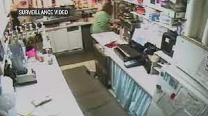 Analysis and breaking news from israel's most widely read paper. Israel Keyes Abducting Samantha Koenig Watch The Surveillance Footage Crime News