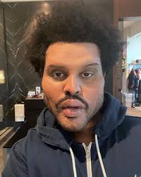 House of balloons, thursday, and echoes of silence, the first of which was certified silver in the uk. The Weeknd Shows Off Bloated Plastic Surgery Face In Freaky Music Video Mirror Online