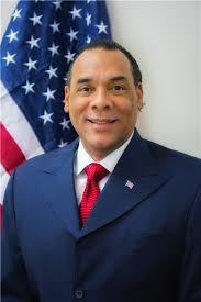 Business Dinners series kicks off with U.S. Small Business Administration's  LeVell