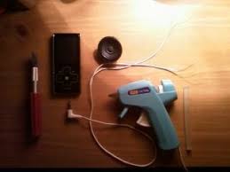 Here are some of our favorite smartphones that still let you plug in. How To Wire A Speaker To 3 5mm Jack 4 Steps Instructables
