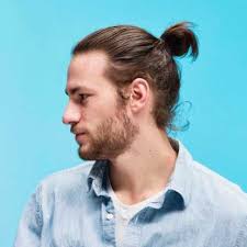 Kini, popularitas model rambut french crop seakan masih belum padam, bahkan terus berlanjut di tahun 2019. 10 Gaya Rambut Pria Yang Bikin Penampilan Kece Gotomalls