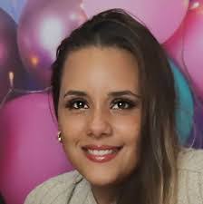 Mary Quiles's Instagram, Twitter & Facebook