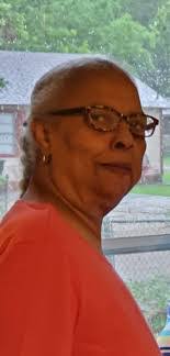 Alisha Crowe's Instagram, Twitter & Facebook