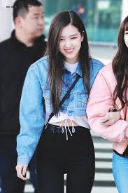 The workout routine of lisa or any other black pink member isn't that much to look at. Blackpink Diet And Workout Image 7181072 On Favim Com