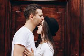 100 Best Bollywood Love Songs To Dedicate To Your Girlfriend Spinditty Music There are so many benefits for by doing dance like stress reduction. 100 best bollywood love songs to
