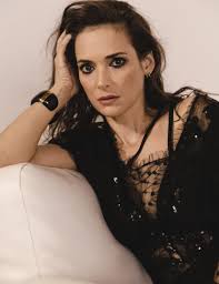 Winona Ryder Dishes
