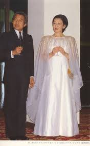 美智子様の皇太子妃時代の豪華なドレス remmikkiのブログ ロイヤルウェディング ドレス 女王のドレス