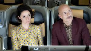 La conduttrice andrea delogu, grazia schiavo nel ruolo di sara e vincet riotta nelle vesti del giudice di las vegas. Divorzio A Las Vegas Recensione Film Giampaolo Morelli E Andrea Delogu