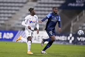 Tous les produits du paris fc pour homme, femme et enfant. Paris Fc Defender Axel Bamba Has Interest From St Etienne Atalanta Get French Football News