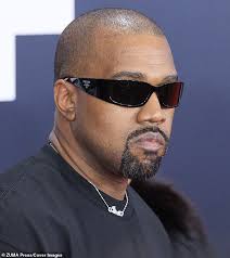 Kanye West baffles fans as he launches bizarre feud with Beyoncé's mum Tina  Knowles