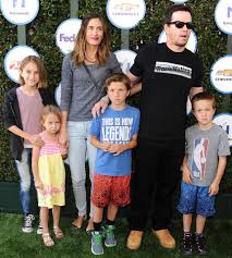 Cassie randolph thanks fans for their support after her ex colton underwood comes out as gay. Hollywood Tough Guy Mark Wahlberg Says His Model Wife Rhea Helped Make Him A Man