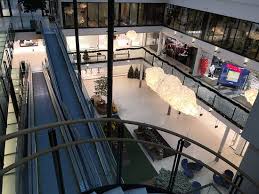 Nattåpent i morgen, torsdag til kl 24:00. Tripadvisor Sandvika Storsenter ØµÙˆØ±Ø© Sandvika Storsenter Sandvika