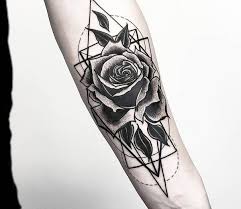 If you're trying to commemorate an important bond or add a romantic flair to your collection of tattoos, a rose might be the perfect addition. Black Rose Tattoo Meaning Kata Kata