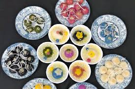 Tết hàn thực là dịp để chị em phụ nữ trổ tài làm bánh mà một trong hai loại bánh quen thuộc không thể thiếu là bánh chay. A4hjadri04usjm