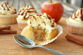 Rezept Fur Apfel Karamell Zimt Cupcakes Rezept Karamell Cupcakes Zimt Cupcakes Dessert Rezepte Einfach