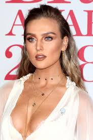 Back in june, the former girlfriend of zayn malik hit the headlines when she. Perrie Edwards Hairstyles Hair Colors Steal Her Style