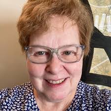 Donna Ferrante's Instagram, Twitter & Facebook