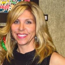 Danna Bauer's Instagram, Twitter & Facebook