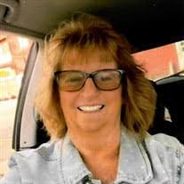 Sandy Dobson's Instagram, Twitter & Facebook