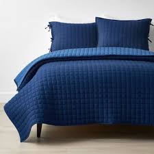 Pam and lynn talk about the quilted heart phenomenon and discuss the differences between coverlets, quilts, comforters, duvets, blankets, and afghans. Solid Quilts Coverlets The Company Store