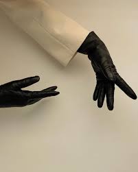 For layering lovers, leather gloves are perfect and will keep you warm. F On Twitter Fashion Style Classy Aesthetic
