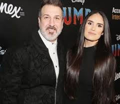 Maybe you would like to learn more about one of these? Izabel Araujo Wiki Age Joey Fatone S Girlfriend Bio Family Facts