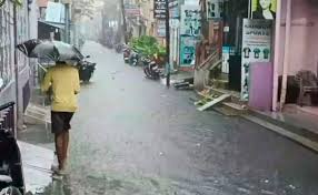 Extreme Rain Alert For Chennai, School Shut Tomorrow