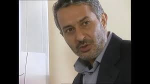 Ali sürmeli 7 nisan 1959 tarihinde bingöl'ün karlıova ilçesinde doğmuştur. Diziler Ali Surmeli