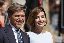 Virginia troconis, siempre a su lado para apoyarle, tampoco entiende por qué ha tomado esta decisión ahora y no antes. 56 Fotos De Virginia Troconis