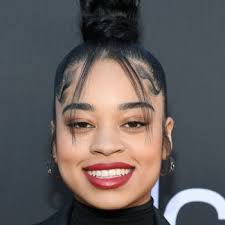 Previous post ghana braids bun hairstyles next post cornrows hairstyles for thin edges. Edges 101 How To Do Your Edges In 4 Easy Steps Teen Vogue