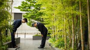 No fewer than 500 different meanings can be expressed by the way a person moves their hands and fingers. 6 Examples Of Cultural Differences In Communication Berlitz
