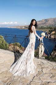 Dezember 1991 in aachen) ist ein deutsches model und fernsehmoderatorin. Rebecca Mir 4 Years Ago I Said Yes To The Love Of My Facebook