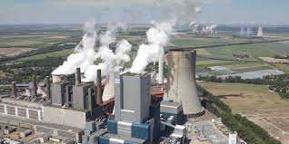 Rwe ag is a holding company, which engages in the generation, transmission, distribution, and trading of electricity and gas. Braunkohleausstieg Bis Spatestens 2038 Und Milliarden Stilllegungspramien Fur Rwe Und Leag Vertraglich Besiegelt Pv Magazine Deutschland