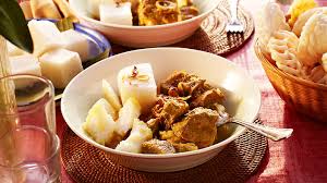 Bahan bakunya bisa daging kambing, ayam, ikan, sapi, jeroan, hingga sayuran. Lamb Curry Gulai Kambing Recipe Sbs Food