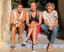 Ze liep met 22.03 een verbetering van haar persoonlijk en nederlands record met drie tiende van een seconde. Dafne Schippers Age Height Biography Boyfriend Family