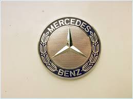 Le Logo De Mercedes Benz Logos De Voitures Voiture Mercedes Voiture Vintage