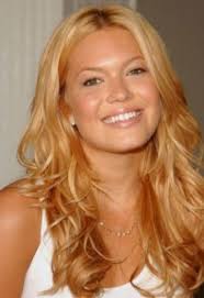 Light Strawberry Blond Hair This Looks Like My New Color Light Strawberry Blonde Yellow Blonde Hair Strawberry Blonde