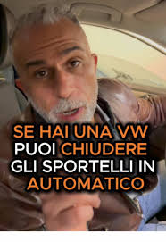 Chiudi Lo Sportello Della Macchina