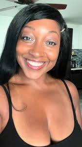 Anecia Moore (@coolbreeze_og)