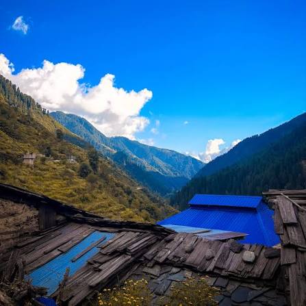 Himachal mountain holiday scenery