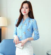 Koleksi model baju batik atasan wanita muslimah modern terbaru. Tips Memilih Model Blus Wanita Untuk Tampil Lebih Cantik Cantik Menawan