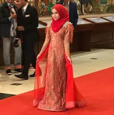 As of now, there are no reports about her relationship. Bapa Mia Sara Mohon Maaf Tudung Singkat Baju Ketat Gosip Tempatan Gosip Forum Cari Infonet