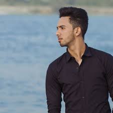 احمد خالد ملناش نصيب اغانينا