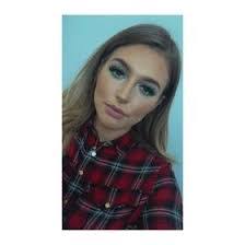 Alex Earley's Instagram, Twitter & Facebook