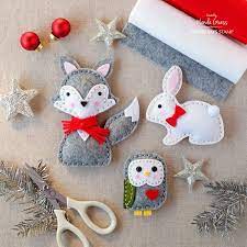 Weekender With Wanda Winter Plush Animals Diy Felt Christmas Ornaments Felt Ornaments Patterns Felt Christmas Ornaments