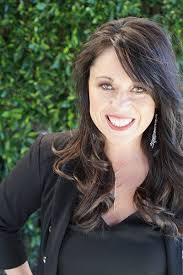 Lisa Olszewski's Instagram, Twitter & Facebook